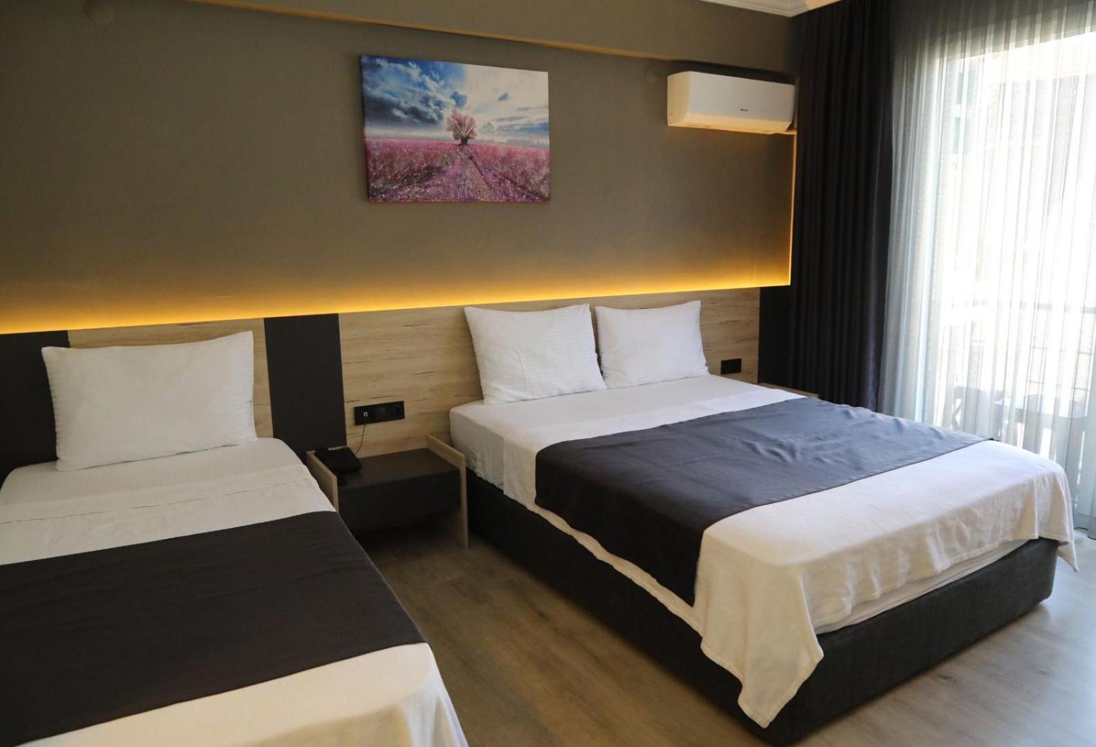 Grand Faik Hotel Çeşme Exterior foto